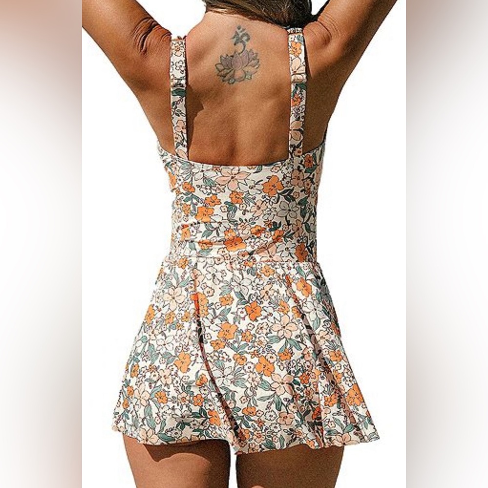 Cupshe NWT Apricot Ditsy Floral Scoop Neckline Ruching Swimdress Size M - Picture 2 of 16